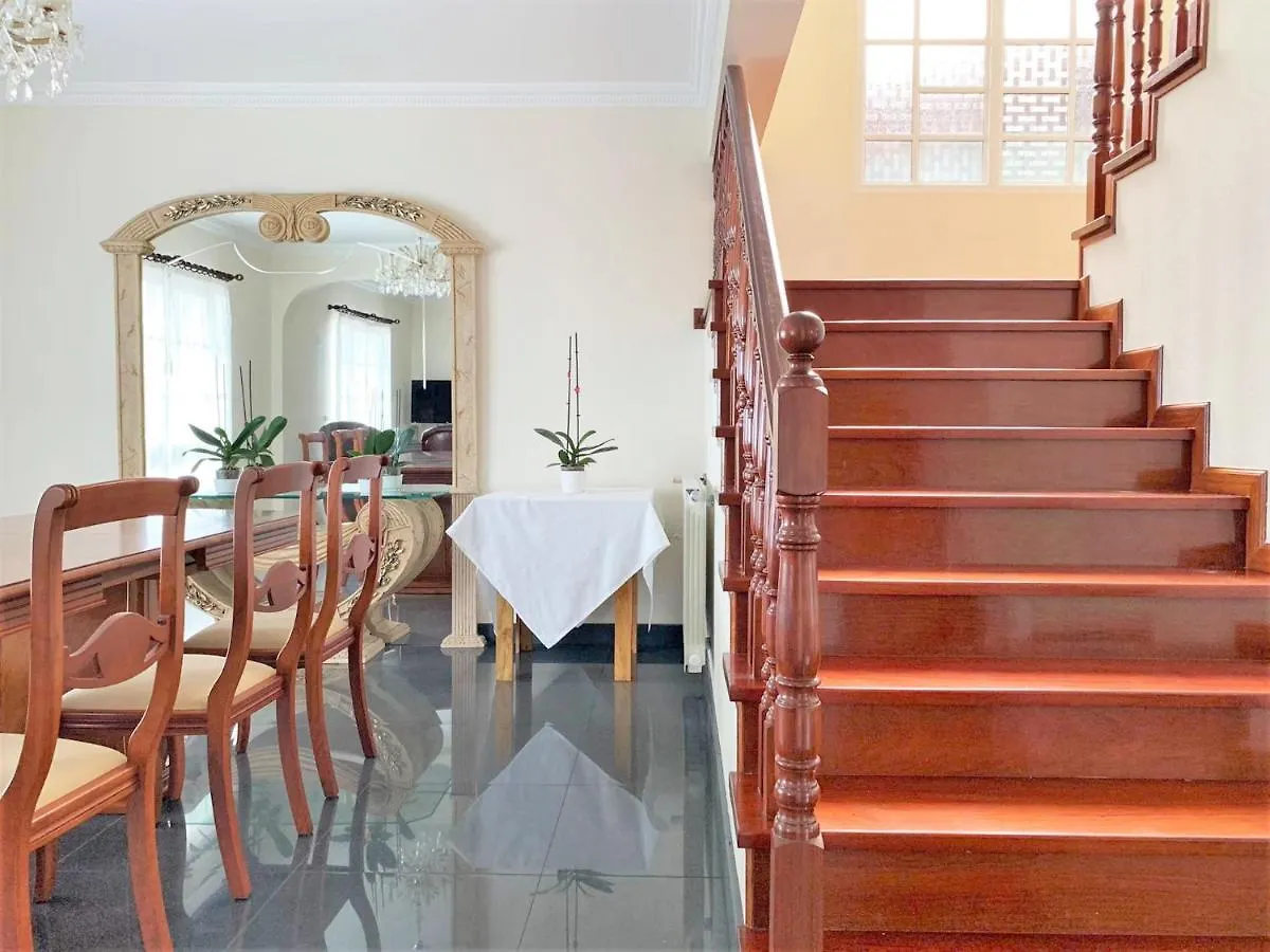 펜션 Villa With Panoramic Harbor View 푼샬 포르투갈